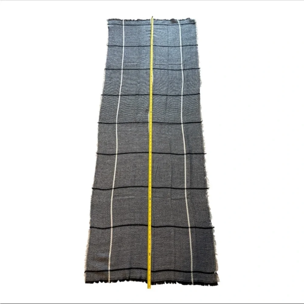 NWT Altare Gray & Black Woven Men's Muffler Scarf Size OS